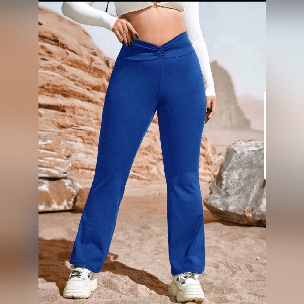 Plus High Waist Ruched Flare Leg Pants